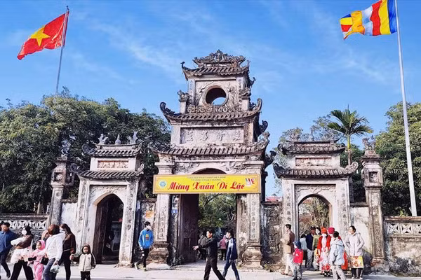 Đưa Hưng Yên trở thành điểm đến văn hóa đặc sắc của khu vực.
