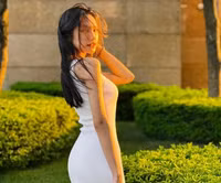 Bạn gái Đoàn Văn Hậu tung loạt ảnh nóng bỏng khiến fan thổn thức