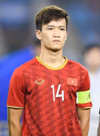 Top cầu thủ có chiều cao ấn tượng ở tuyển Việt Nam