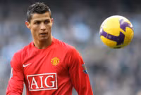 Ronaldo, Messi có tên trong đội hình hay nhất lịch sử bóng đá thế giới