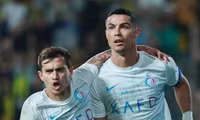 C.Ronaldo đạt cột mốc ấn tượng khiến Messi nể phục