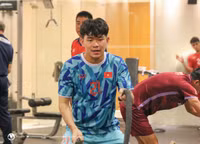 Tuyển Việt Nam lao vào tập luyện sau trận thắng Philippines