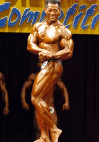 Thể hình 'vạn người mê' của huyền thoại châu Á Lý Đức