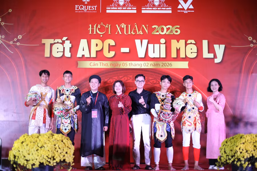 Hội xuân 2026 diễn ra tại Cao đẳng Việt Mỹ Cần Thơ.