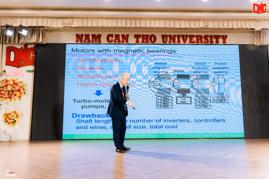 dh-nam-can-tho-ht-quoc-te-4.jpg