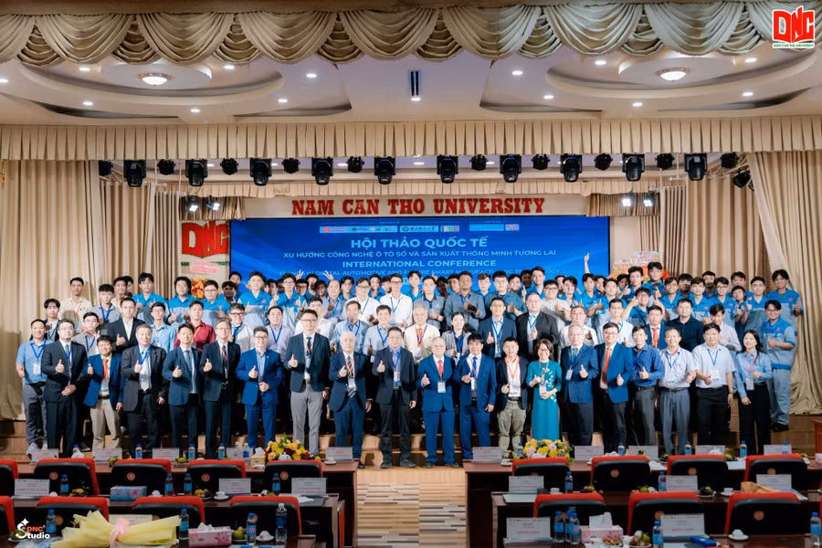 dh-nam-can-tho-ht-quoc-te-5.jpg