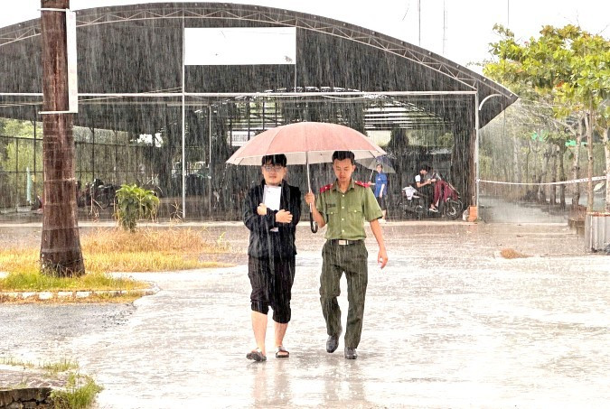 hinh-anh-dep-mua-thi.jpg