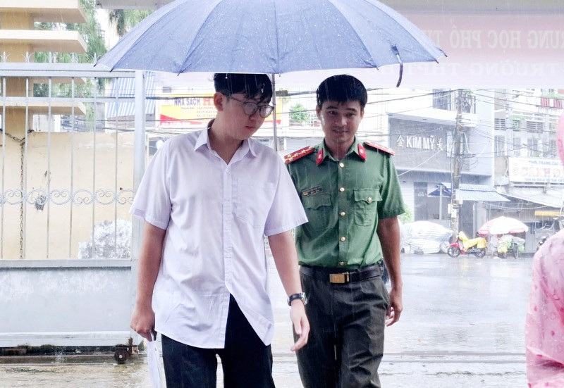 hinh-anh-dep-mua-thi-2.jpg