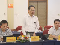 Bộ trưởng Bộ GD&ĐT Hoàng Minh Sơn cùng Đoàn công tác của Bộ GD&ĐT làm việc với tỉnh Quảng Trị.