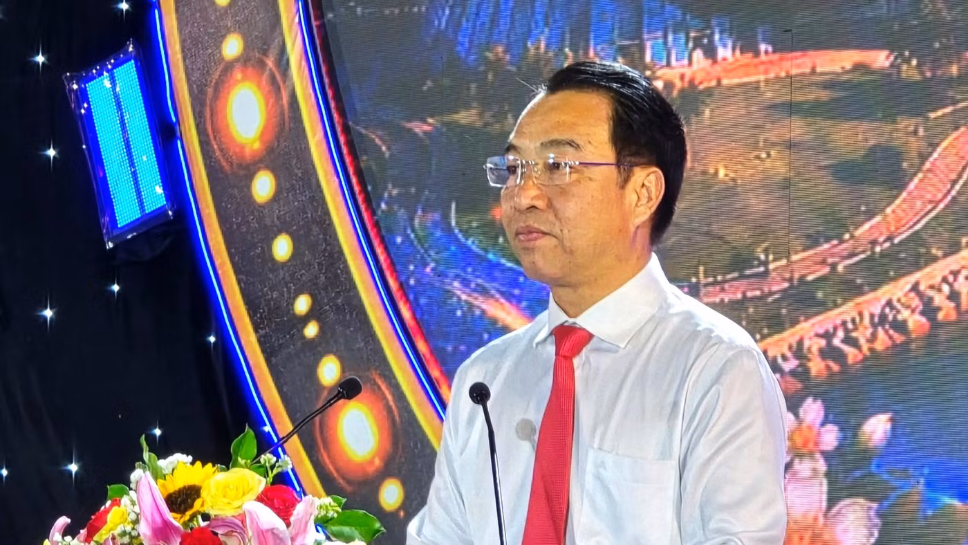 Ông Lữ Quang Ngời, Chủ tịch UBND tỉnh Cà Mau phát biểu tại buổi lễ.