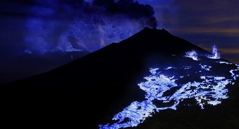 kawah-ijen-5.jpg