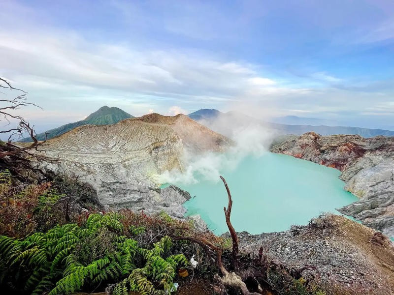 ve-dep-sieu-thuc-cua-kawah-ijen-03-1718584085.jpg