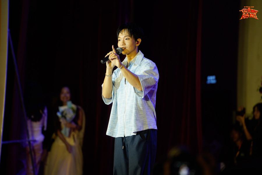 Cặp đôi Minh Tốc & Lam cùng Hoàng Dũng khuấy động sân khấu IJC Festival 2025 với những ca khúc làm nên tên tuổi. (Ảnh: BTC) anh-82.jpg