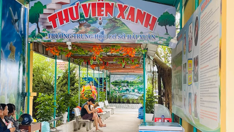 Thư viện mở theo tiêu chí xanh, sạch, đẹp và thân thiện tại Trường THCS Hải Xuân, Hải Hậu (Nam Định). 