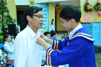 Xúc động Lễ tri ân và trưởng thành của học sinh ảnh 4