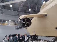 Cận cảnh trực thăng Hunter diệt phương tiện không người lái mặt nước