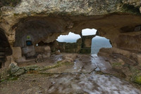 Làng ma trong hang ở châu Âu ảnh 5