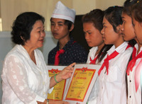 Quảng Bình: Trao học bổng Vừ A Dính cho học sinh vùng khó khăn ảnh 3