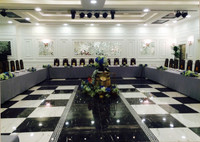 Beckham thích thú dùng đũa ăn món Việt Nam ảnh 8 Beckham thích thú dùng đũa ăn món Việt Nam ảnh 8