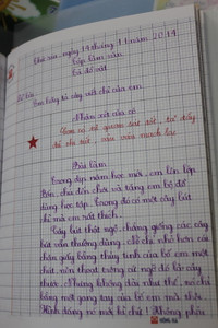 Lời phê, ngôi sao, mặt cười nở trên trang vở ảnh 3