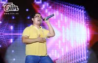 Nam sinh trường Báo giả gái cực ngọt đêm nhạc kịch Sóng trẻ Festival ảnh 5