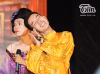 Nam sinh trường Báo giả gái cực ngọt đêm nhạc kịch Sóng trẻ Festival ảnh 17