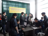 Khai mạc cuộc thi trực tuyến “Tuổi trẻ học tập và làm theo tấm gương đạo đức Hồ Chí Minh năm học 2014-2015“ ảnh 5