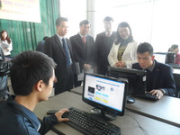 Khai mạc cuộc thi trực tuyến “Tuổi trẻ học tập và làm theo tấm gương đạo đức Hồ Chí Minh năm học 2014-2015“ ảnh 2