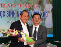 Quảng Bình: Tặng 50 xe đạp cho học sinh nghèo vượt khó ảnh 3