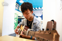 Chàng trai 16 tuổi, đàn hay, cực giống thần đồng guitar Hàn Quốc Sungha Jung ảnh 5 9X Hà thành học giỏi đàn hay bản sao hoàn hảo của Sungha Jung