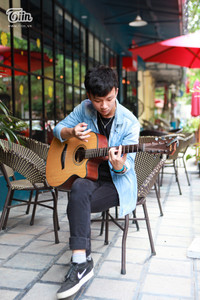 Chàng trai 16 tuổi, đàn hay, cực giống thần đồng guitar Hàn Quốc Sungha Jung ảnh 13 9X Hà thành học giỏi đàn hay bản sao hoàn hảo của Sungha Jung