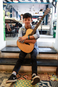 Chàng trai 16 tuổi, đàn hay, cực giống thần đồng guitar Hàn Quốc Sungha Jung ảnh 9 9X Hà thành học giỏi đàn hay bản sao hoàn hảo của Sungha Jung