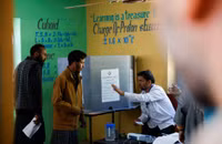 Cuộc bầu cử lớn nhất thế giới đối mặt với thách thức từ ông trời