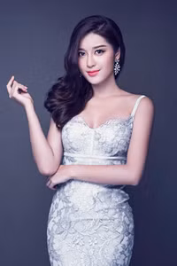 Huyền My khoe vòng một quyến rũ “đốn tim” dân mạng ảnh 14