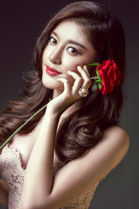 Huyền My khoe vòng một quyến rũ “đốn tim” dân mạng ảnh 4