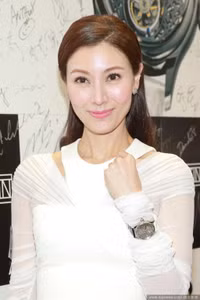 Đứng ở vị trí thứ 6 là hoa hậu của các hoa hậu - Lý Gia Hân.