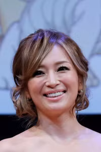 Vị trí thứ 5 là người đẹp Nhật Bản - Ayumi Hamasaki.