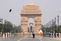 Chùm ảnh thủ đô Ấn Độ vật vã trong cái nóng gần 53 độ C