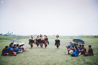 Teen quậy tưng bừng với bộ ảnh kỷ yếu “Mùa gặt quê em“ ảnh 13