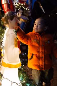 Ngắm khu phố Giáng sinh lộng lẫy 'hot' nhất New York