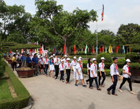Hơn 280 đại biểu cháu ngoan Bác Hồ về thăm quê Bác ảnh 2 Hơn 280 đại biểu cháu ngoan Bác Hồ về thăm quê Bác ảnh 2