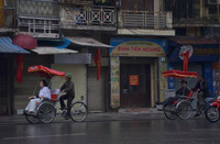 Hà Nội sáng mồng Một Tết: Quen mà lạ! ảnh 7