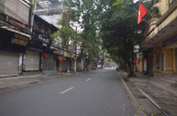 Hà Nội sáng mồng Một Tết: Quen mà lạ! ảnh 4