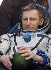 Các phi hành gia trở về sau số ngày kỷ lục ở Trạm Vũ trụ quốc tế ISS