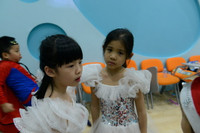 Dạy bé yêu thương trong mùa Giáng sinh ảnh 2