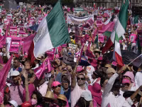 Biển người xuống đường ở Mexico 