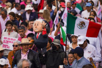 Biển người xuống đường ở Mexico 