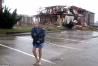 Mỹ: Bang Texas tan hoang dưới đường đi của siêu bão Harvey ảnh 8 Mỹ: Bang Texas tan hoang dưới đường đi của siêu bão Harvey ảnh 8