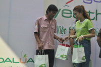 Đàm Vĩnh Hưng giản dị trong “Gắn kết yêu thương” ảnh 26 Đàm Vĩnh Hưng giản dị trong “Gắn kết yêu thương” ảnh 26