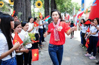 Hình ảnh: Hoa hậu Đặng Thu Thảo tham gia lập kỷ lục Guiness Việt Nam số 11